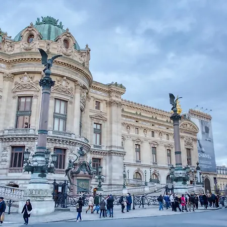 Galeries Lafayette - 7 Bedrooms - Lift - Aircon *