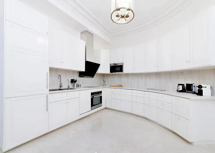 Galeries Lafayette - 7 Bedrooms - Lift - Aircon Parijs