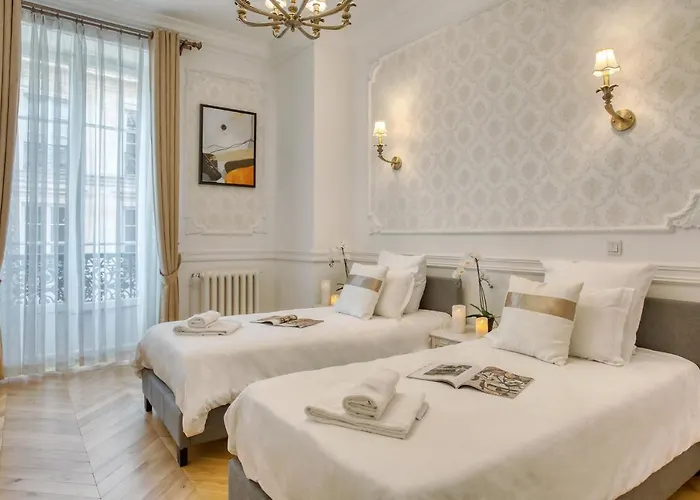 Appartement Galeries Lafayette - 7 Bedrooms - Lift - Aircon