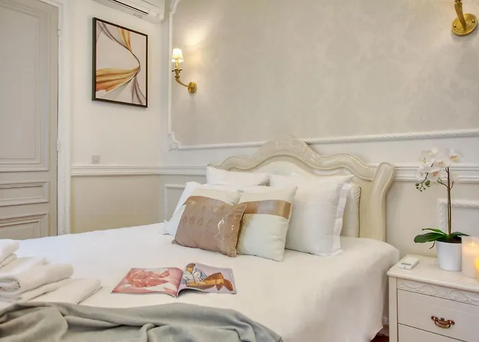Appartement Galeries Lafayette - 7 Bedrooms - Lift - Aircon