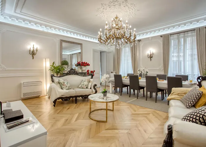 Appartement Galeries Lafayette - 7 Bedrooms - Lift - Aircon Parijs